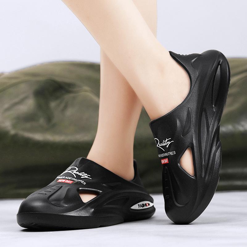 New sandals women's outer wear summer trend versatile flat-soled beach shoes platform-soled sports and leisure outdoor slippers women
