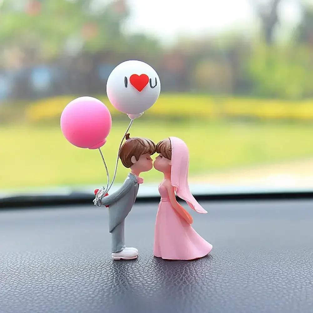 Cartoon Koppels Auto Ornament Model Bruidspaar Figuur Auto Middenconsole Ballon Decoratie Auto Interieur Dashboard Cadeaus