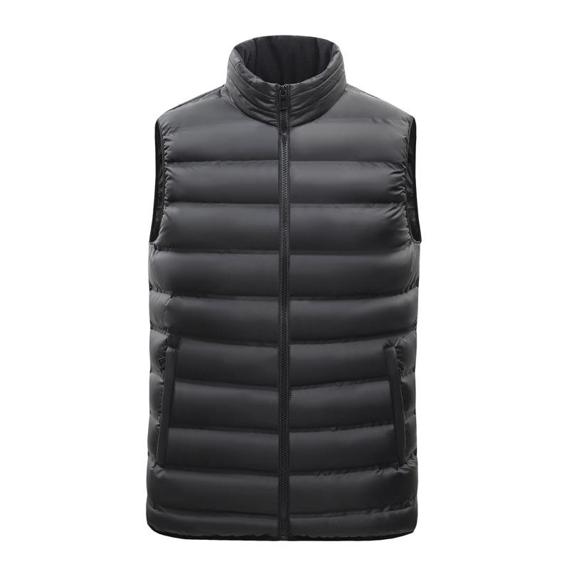 The cotton vest can accommodate a light stand-up collar jacket, two-color loose vest inside and out.