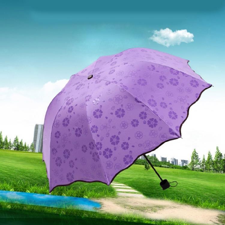 Blühender im Wasser Regenschirm 3-fach faltbare Sonnenschirme Tragbare Sonnenschirme für Reisen und Outdoor-Aktivitäten Damengeschenk