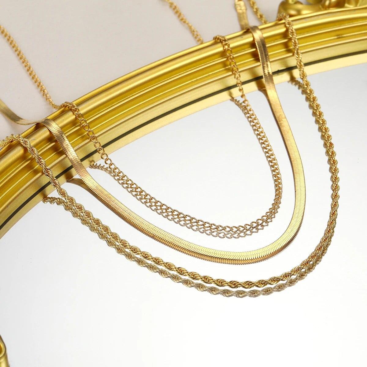 

Новая модная цепочка в виде змеи золотого цвета для женщин, винтажный кристалл, циркон, сердце, звезда, очаровательный многослойный кулон, ожерелье, комплект ювелирных изделий, подарки