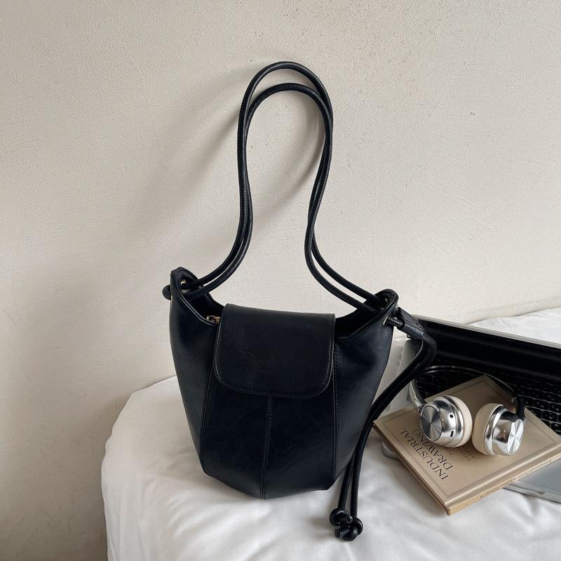 Textured Bucket Bag Women's Autumn New Fashionable Solid Color Textured Large-capacity Shoulder Messenger Bag