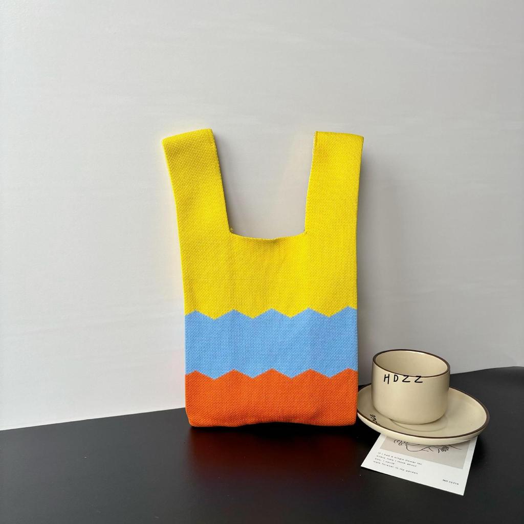 Knitted bag female animal tote bag cute souvenir snack bag versatile vest bag bucket woven gift bag