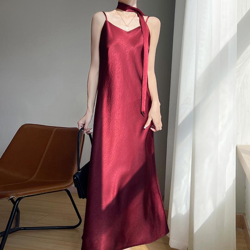 Elegant French V-Neck Spaghetti Strap Satin Dress with Slimming Design