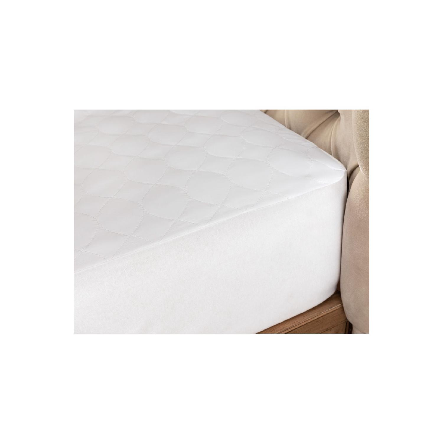 

Стеганый матрас для двуспальной кровати - белый