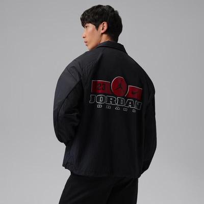 Jordan Men's Lightweight Graphic Shell Jacket
