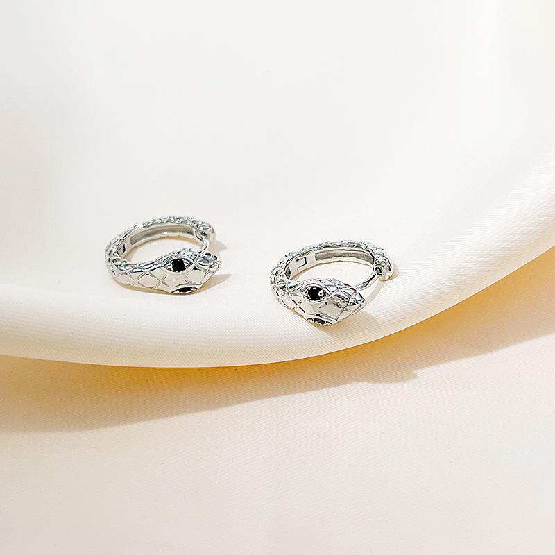 Light Luxury Snake Ear Buckle Metal Wind Personalized Snake Earrings Ear Buckle Silver Stud Earrings Ear Jewelry