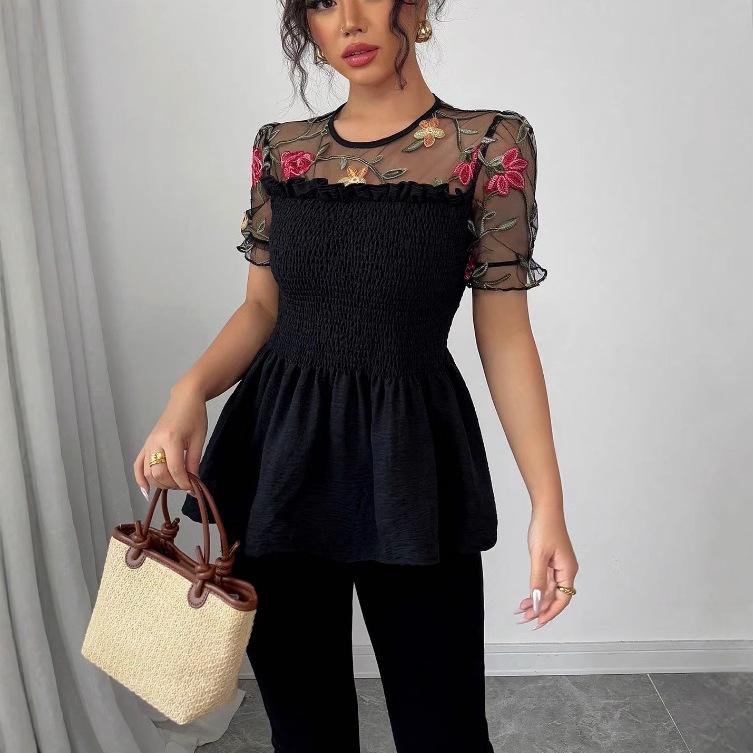Женский сексуальный топ-футболка с цветочной вышивкой, кружевной пэчворк и драпировкой Large чёрный
