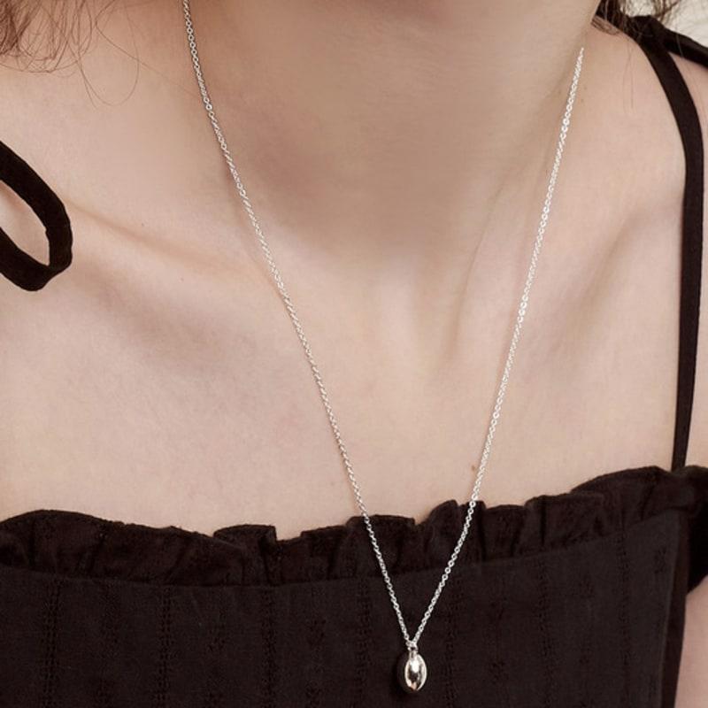

ENGBROX pebble long necklace gold