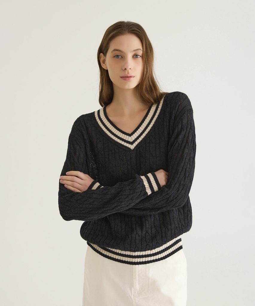 Oteumilkape Cable V-Neck Knit - Navy