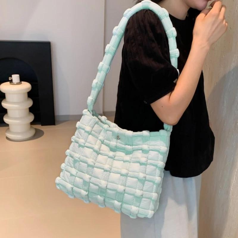 Sac à bandoulière pour jeunes femmes, sac fourre-tout décontracté et minimaliste, sac à bandoulière multifonctionnel pour femmes