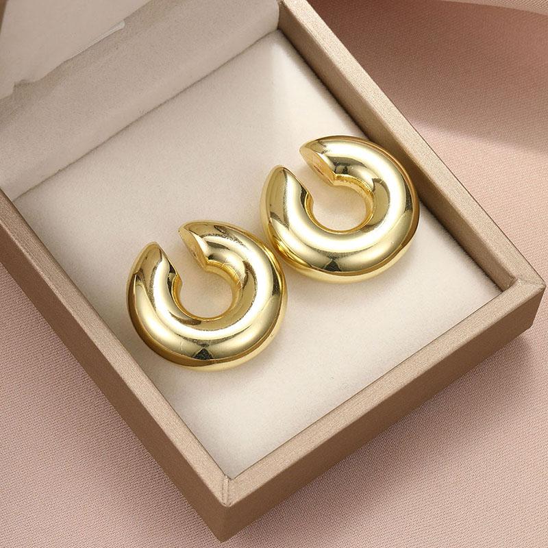 Hyperbole Large Chunky Non Piercing Golden Plated CCB Circle Ear Cuffs Earrings for Women Thick Round Light Ear Clip Jewelry