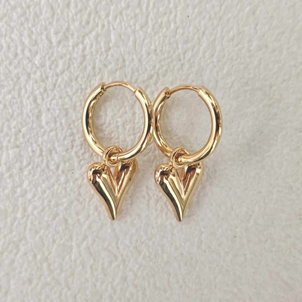 Punk Red Peach Heart-shaped Pendant Earrings for Women Simple Geometric Circular Ear Buckle Fashion  Accessories Gift