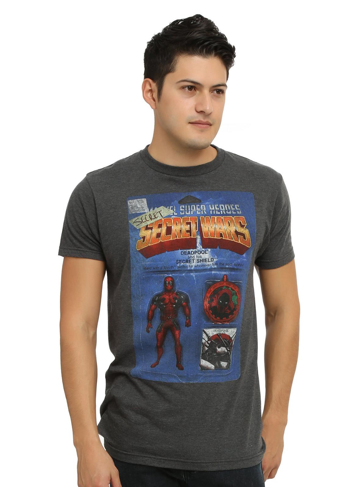 Marvel Deadpool Action Figure T-Shirt S