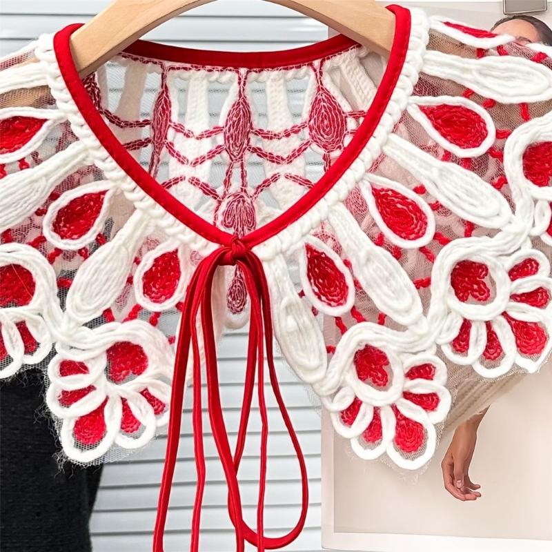 Fashionable Detachable Collar Embroidered Neckline Women Versatiles Neckwear for Various Social Gatherings