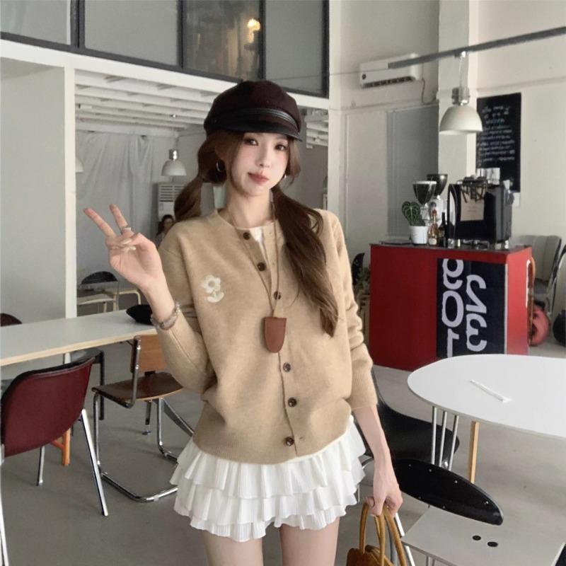 New autumn and winter fashion crew neck sweater women's high-end long-sleeved jacket embroidered knitted cardigan women's