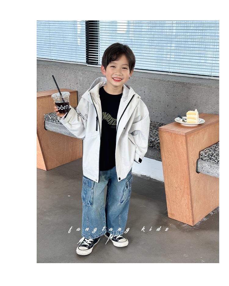 2025 Spring & Autumn Boys' Cargo Jeans: Trendy, Loose-Fit, Casual Long Pants for Kids