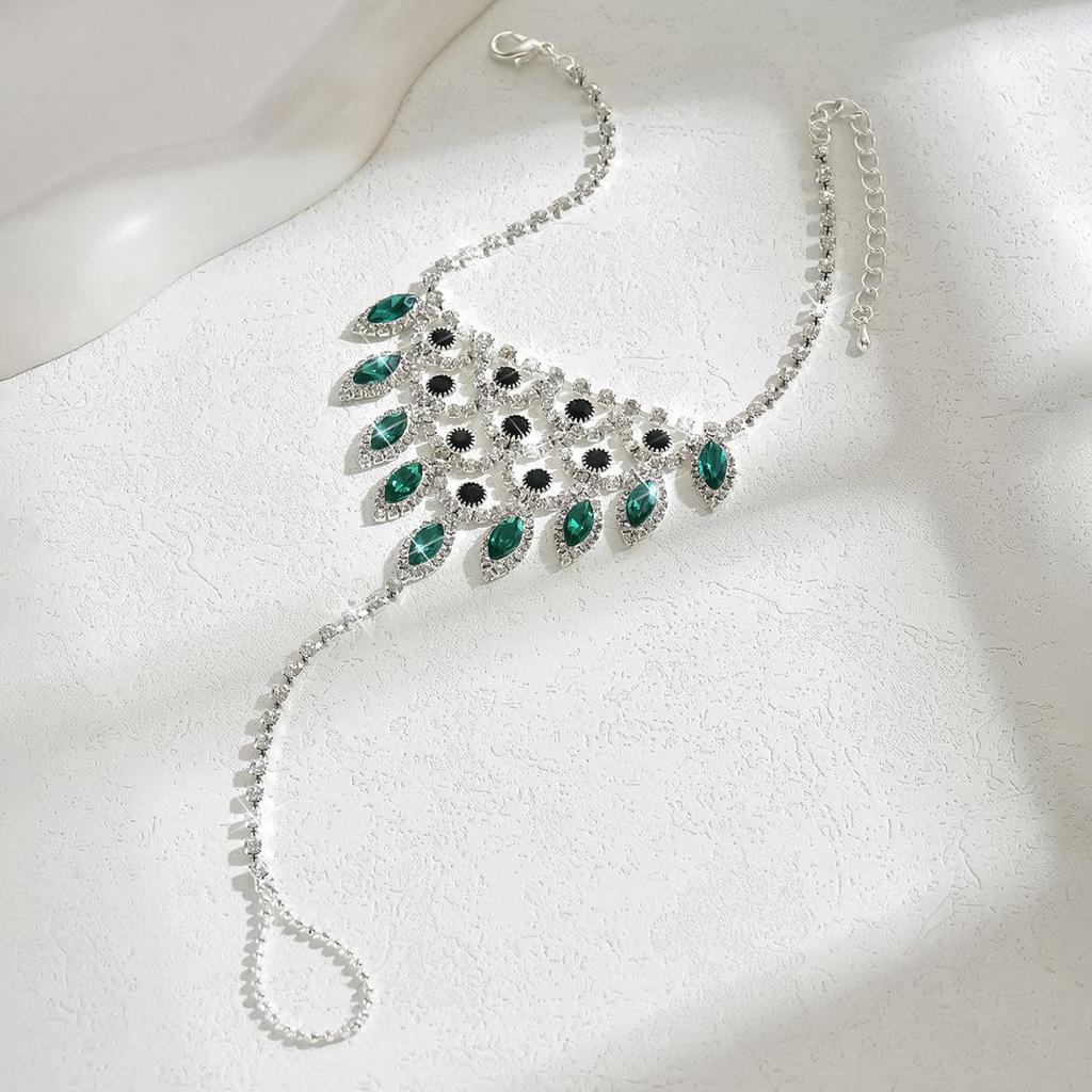 Rhinestone Bridal Anklet: Elegant Beach Footwear for Fashionable Holidays