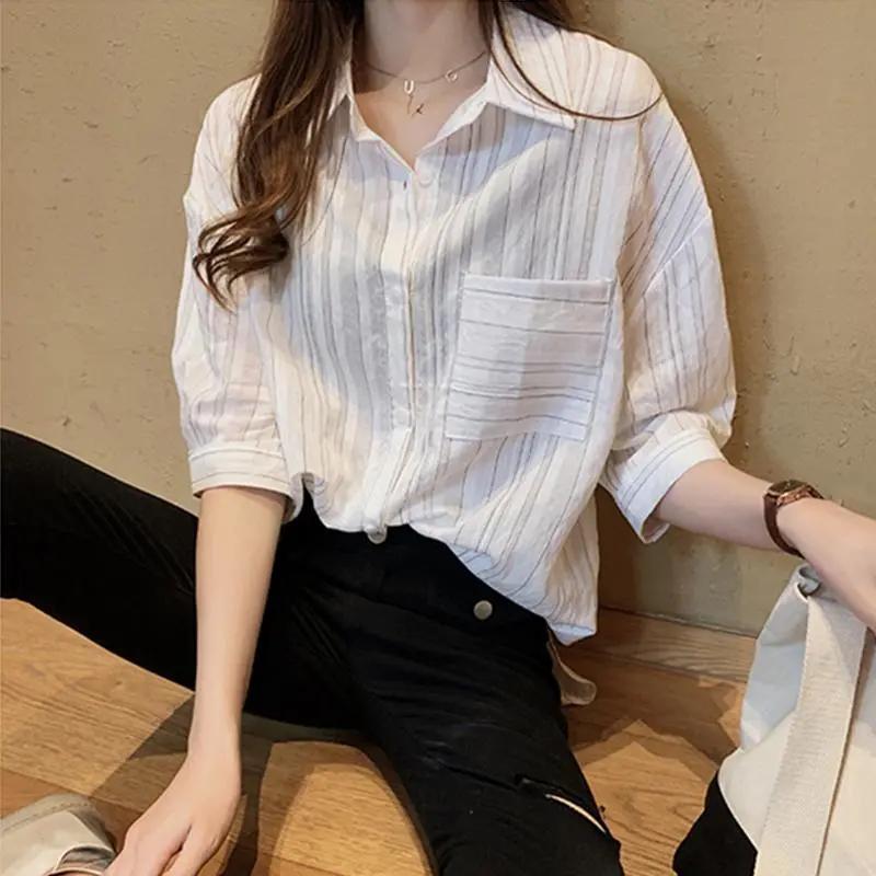 Women s Light Blue Vertical Stripe 3/4 Sleeve Collared Button Down Shirt M белый