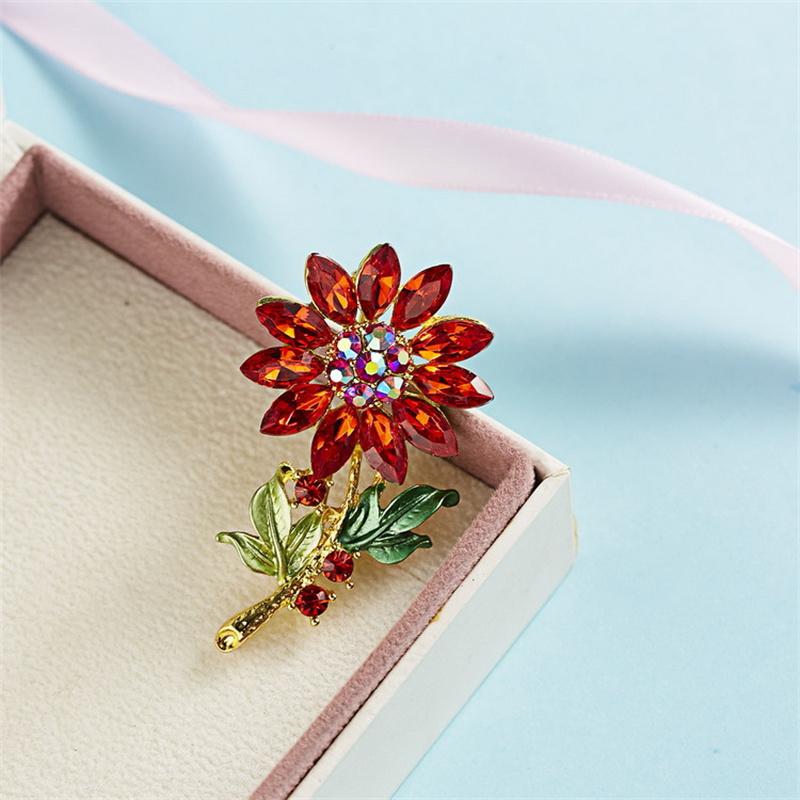 Fashionable Stylish Rhinestone Brooches Creative Flowers Rhinestone Alloy Metal Pin Brooch Jewelry Clothing AccessoriesFashion Jewelry