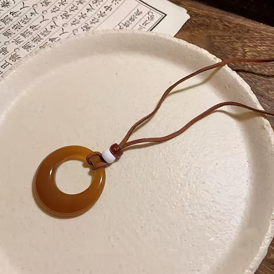 Newly Arrived Luxurious Retro Hoop Pendant Necklace for Women - Minimalist Chinese Style Accessory for Summer 2025