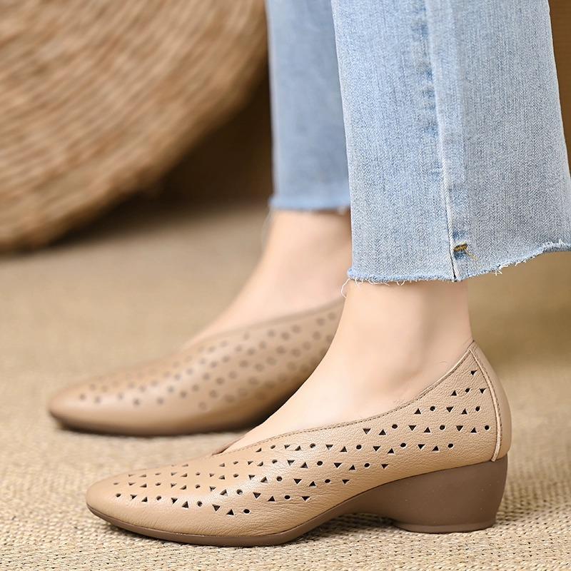 Simple and soft hollow hole shoes medium heel women's shoes 2025 spring and summer new pointed one pedal wedge heel fashion sandals