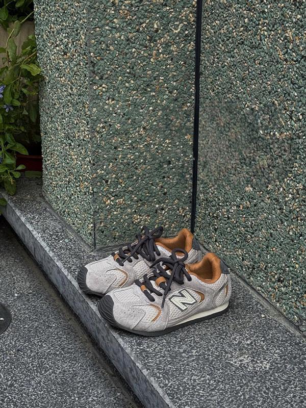 

2025 autumn new boys German training shoes sports and leisure shoes children s Korean versatile board shoes girls Forrest Gump shoes tide 37 yards inner length 22.6cm абрикосовый