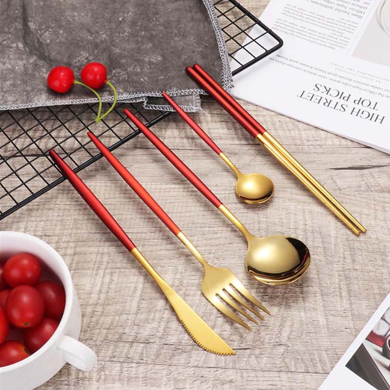 

Скандинавский набор из 5 предметов из нержавеющей стали: нож для стейка, вилка, ложка, чайные ложки, палочки для еды. Зеркальная, матовая, роскошная кухонная посуда. Набор столовой посуды для дома, вечеринки, ужина. 5 pcs set красный