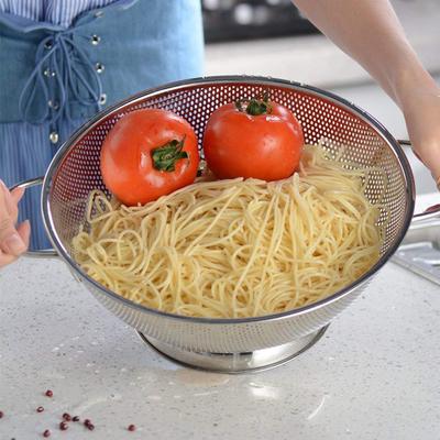 Stainless Steel Colander With Handle Kitchen Food Pasta Strainer Basket With Self-Draining Solid Ring Base