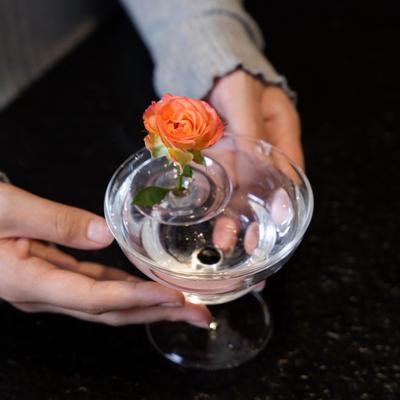 Floating Flower Stem Holder Clear Floral Arrangement Holder Floating Flower Vase Pedestal Stand for Dining Table Kitchen Island Decor