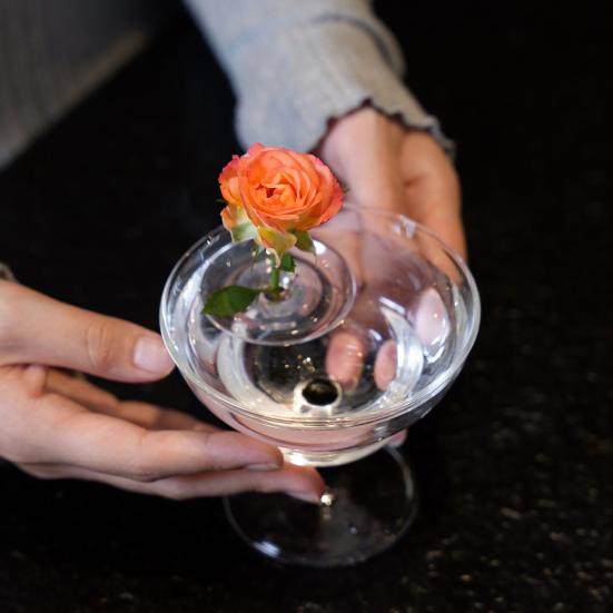 Floating Flower Stem Holder Clear Floral Arrangement Holder Floating Flower Vase Pedestal Stand for Dining Table Kitchen Island Decor