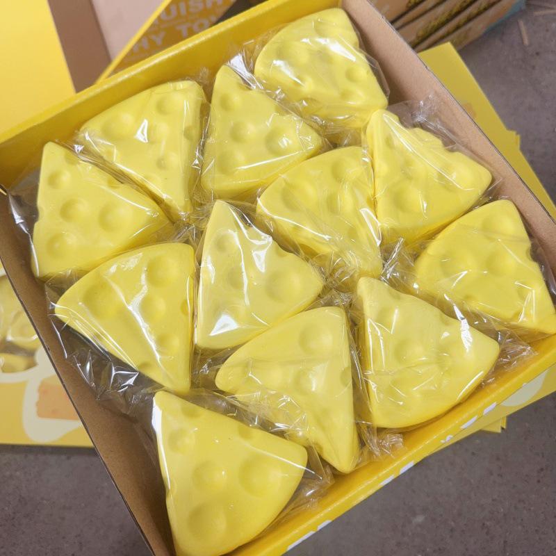 Xiaohongshu & Douyin Inspired Slow Rebound Toast Durian Squeeze Toy - Cute Stress Relief Venting Toy