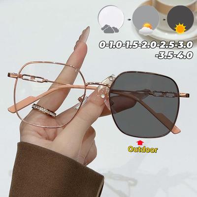Women's Metal Retro Photochromic Myopia Glasses Lightweight Fashionable Elegant Anti-radiation Near Sight Eyeglasses 0 To -4.0