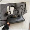 New Retro Texture Underarm Bag Large Capacity Women's Shell Bag Bowling Bag Simple Shoulder Commuter Bag