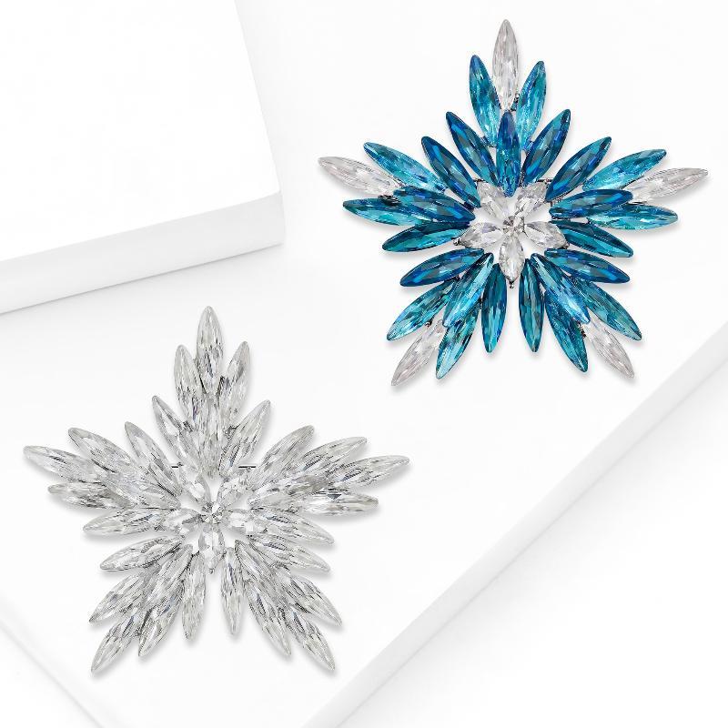 1Pcs Sparkling Crystal Brooch Pin Cute Snowflake Star Flower Pattern Jewelry for Women Christmas Gift Choice