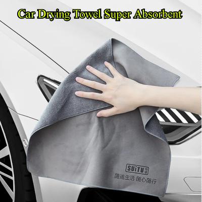 Cura dell'auto – Pennelli, stracci e spugne