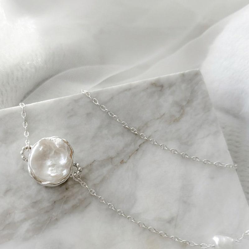 GOOBE NEO PEARL CHOKER