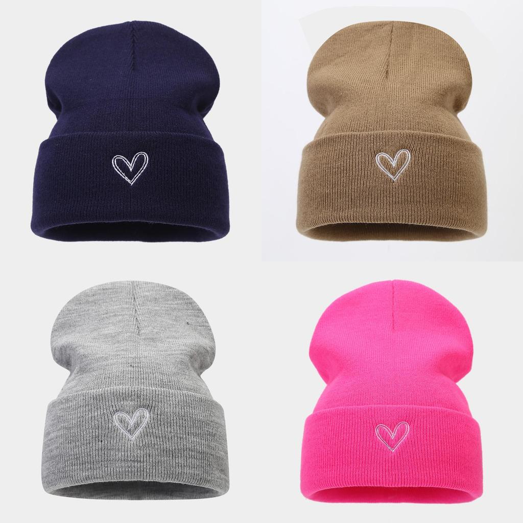 Thickened Heart Design Knit Hat For Men And Women Winter Wear