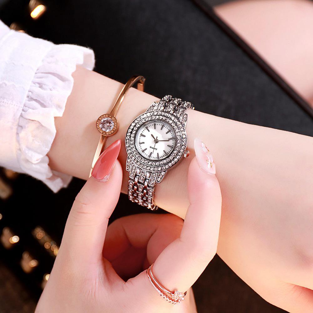 Trendy Women's Starry Steel Band Diamond Wristwatch