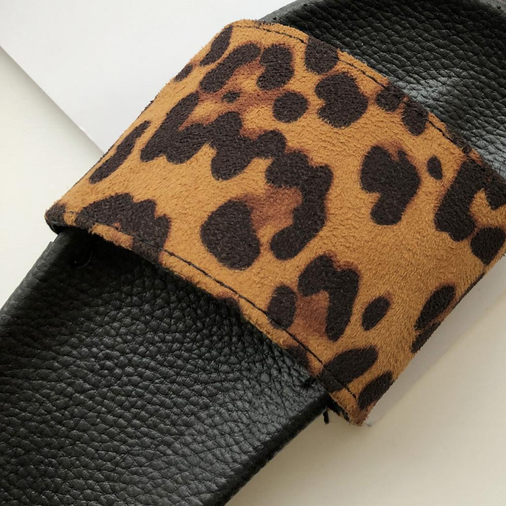 Kvinnor Damer Leopardtryck Platta Casual Sandaler Tofflor Strandskor