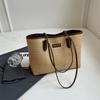 Commuter Large-capacity Bag Women's New Fashion Tote Bag