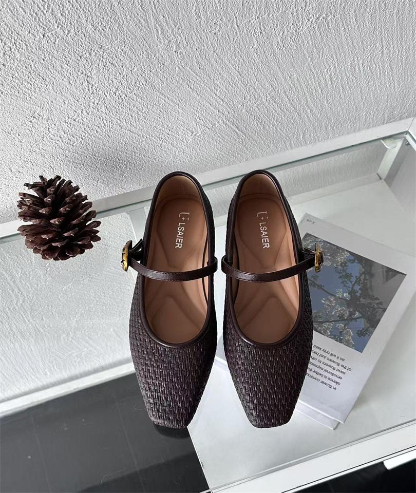 

Модная маленькая одинарная обувь 2025 новая осень плетеная поверхность низкий каблук подошва французская мелкая горловина туфли Мэри Джейн темперамент 39 темно-коричневого
