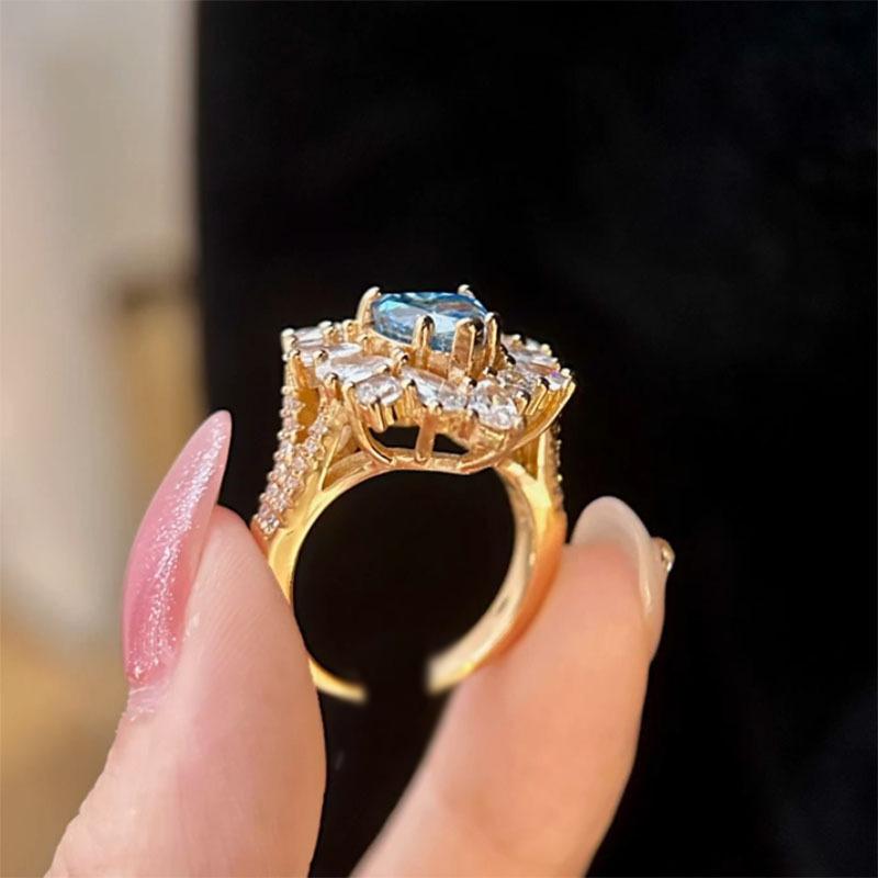 Exquisite Shiny Ring Light Luxury Fresh Unique High-end Blue Gemstone Heart-shaped Rings for Women Retro Feeling Wedding Jewelry