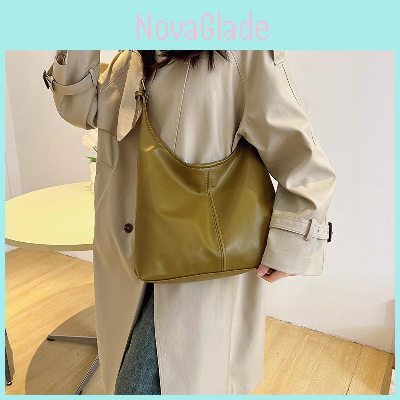 Fashionable Square Shaped Tote Bag With Soft Texture And Zipper Closure