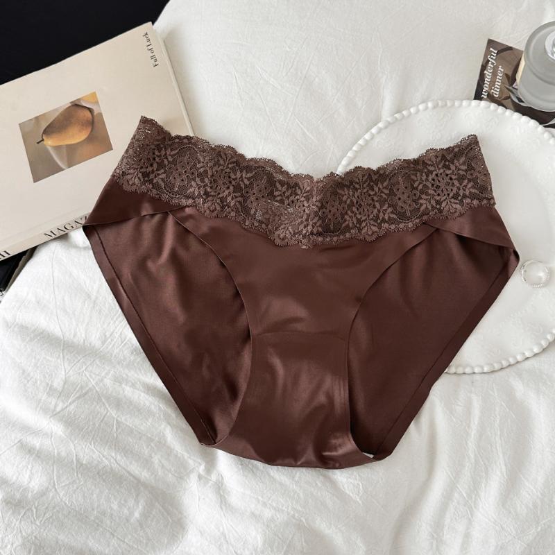 Black Seamless Lace Panties for Girls 2025 New Sexy Thin Breathable Shorts Ice Silk Antibacterial Briefs for Women