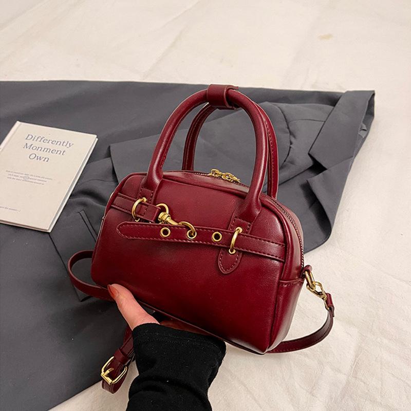Wholesale New Design High Sense Fashion Niche Design Sense Portable Boston Bag Solid Color Versatile Messenger Women's Bag