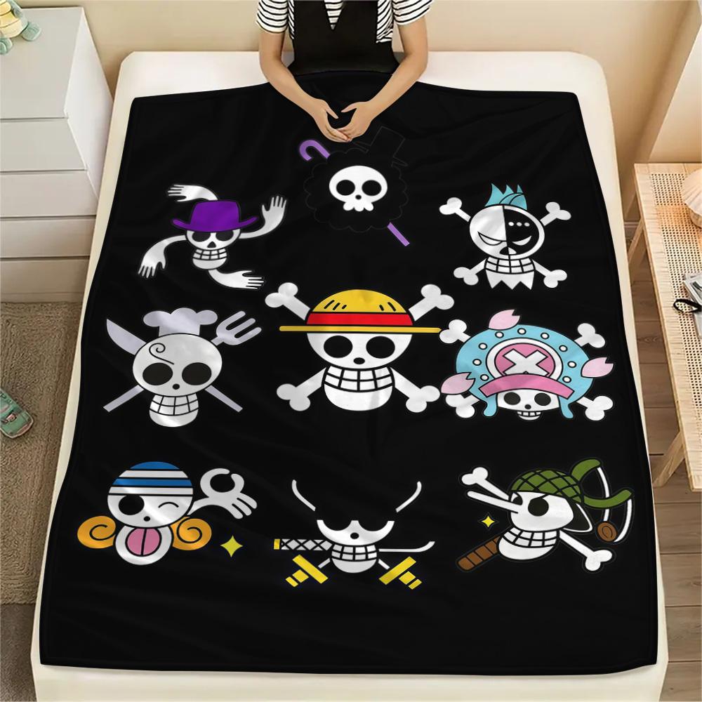 1PC One Piece Straw Hat Pirates Patterned Flannel Blanket Suitable For All Seasons For Home Decor Warmth And Comfort Gifts Holiday Present