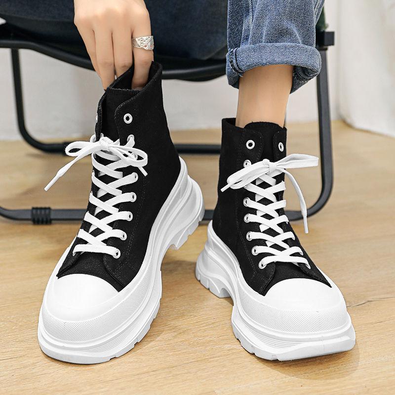 Versatile Men's Black Canvas High-Top Sneakers - Trendy, Thick-Soled, Height-Boosting Casual Sports Shoes for Spring and Autumn.