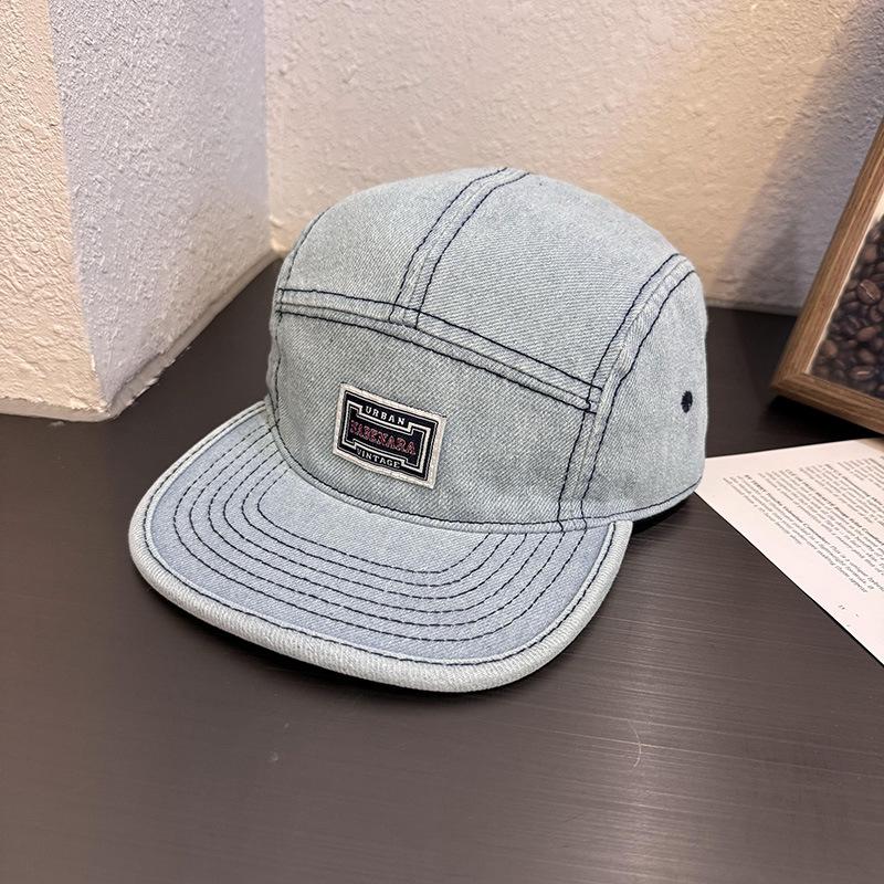 Retro Harajuku style flat brim denim baseball hat for men and women, vintage couple style, street niche duckbill hat