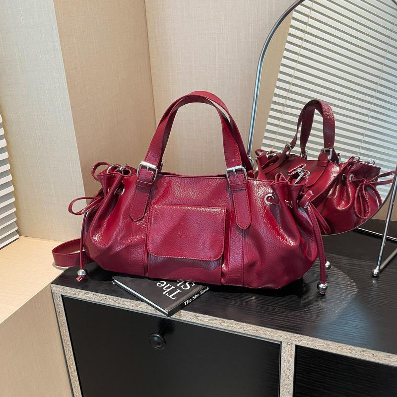 Premium Textured Small Bag Women's New Versatile Shoulder Underarm Bag Niche Pleated Baguette Bag